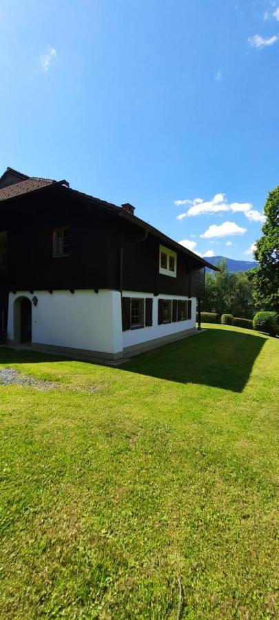 Ferienwohnungen Schloss Wasserleonburg Nötsch Exterior foto